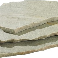 *Flagstone, Brasil Kwartsiet White 2,5-3,5 ( 4-8 stuks per m2 ) (  75 kg per M2  ) ( € 0,75 per kg )