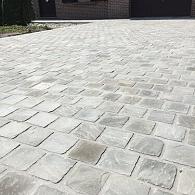 Kandla gres 14x14x5-7 Grijs  ( met voeg 45 stuks per M2 ) 450 stuks per pallet